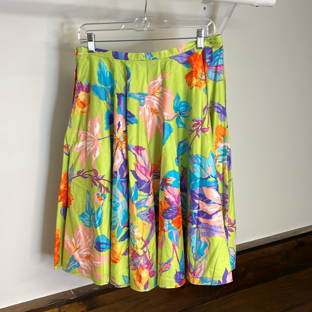Ralph Lauren Bright Floral Green Skirt- 8‎ - Picture 3 of 5